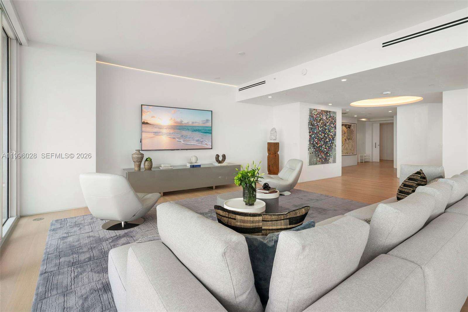 Continuum Unit #1906/07 | Picture 25