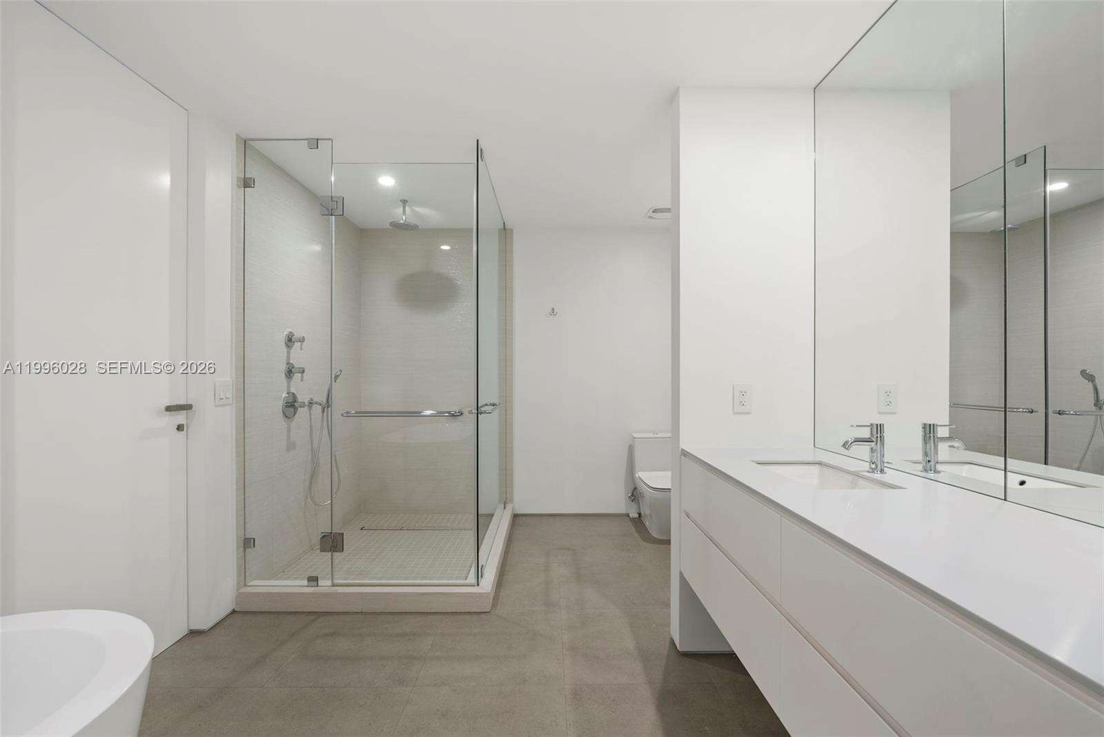 Continuum Unit #1906/07 | Picture 35