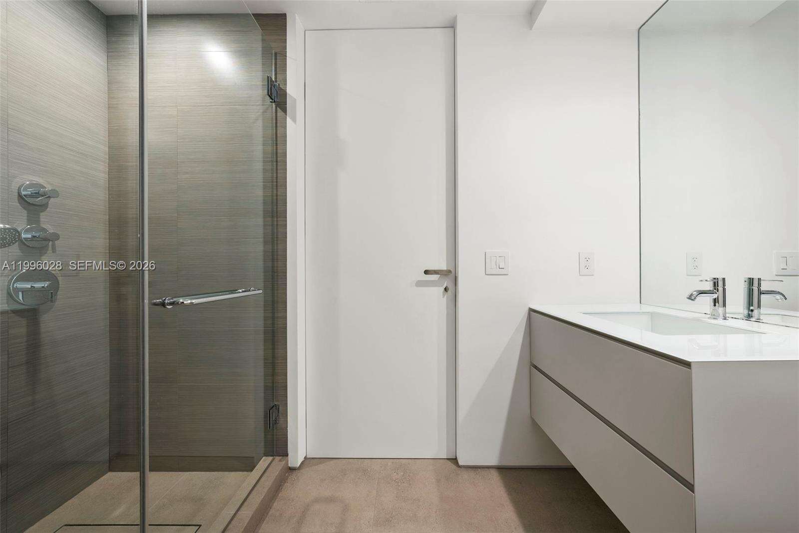 Continuum Unit #1906/07 | Picture 37