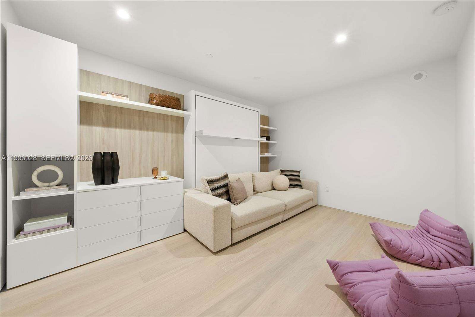 Continuum Unit #1906/07 | Picture 40