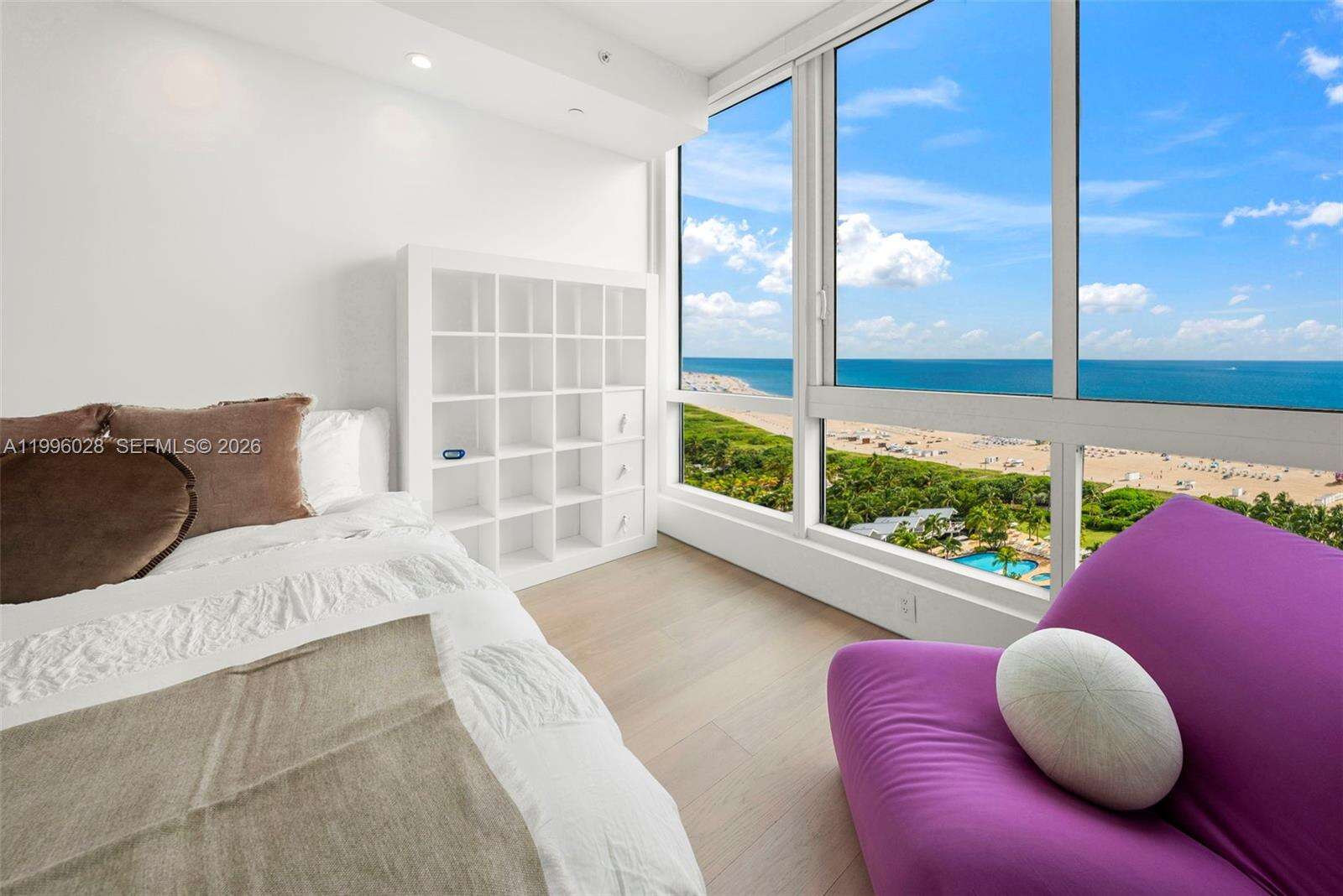 Continuum Unit #1906/07 | Picture 47