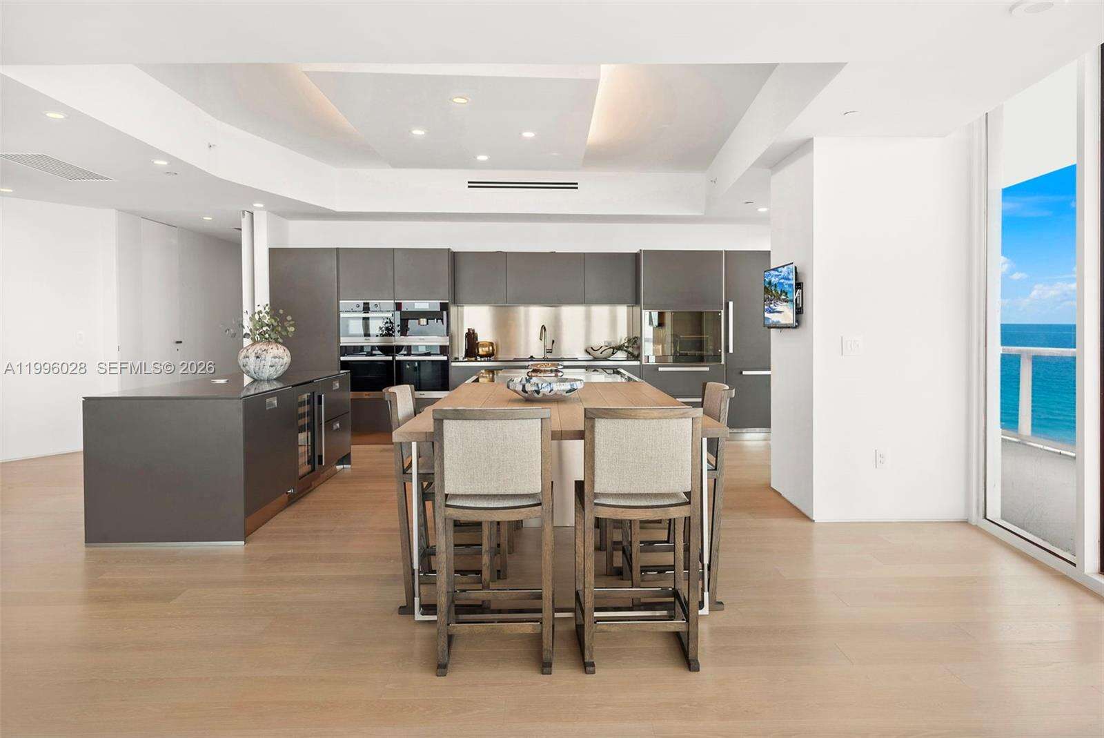 Continuum Unit #1906/07 | Picture 9