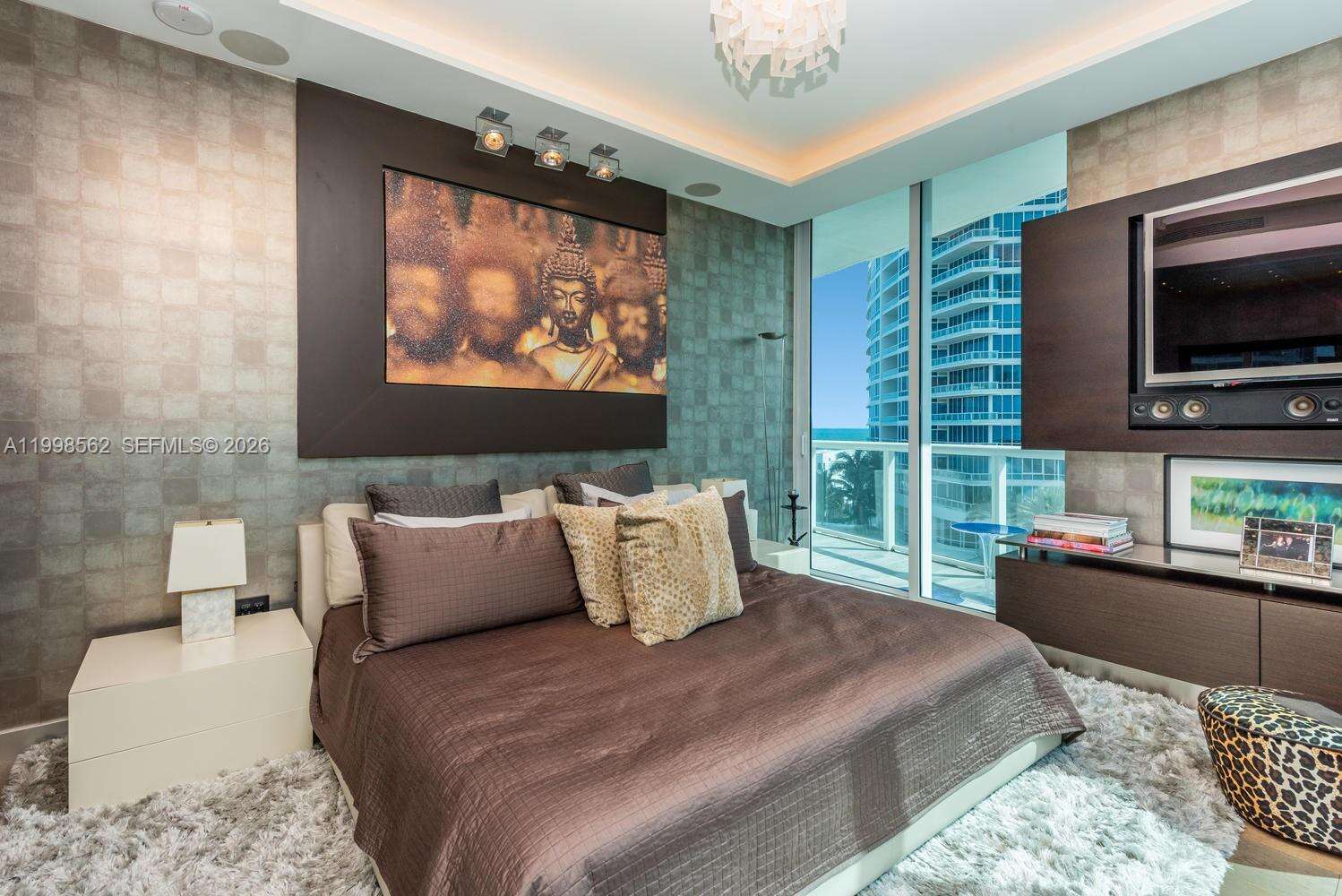 Continuum Unit #905 | Picture 29