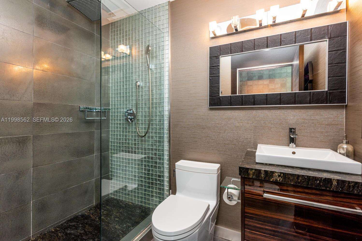 Continuum Unit #905 | Picture 31