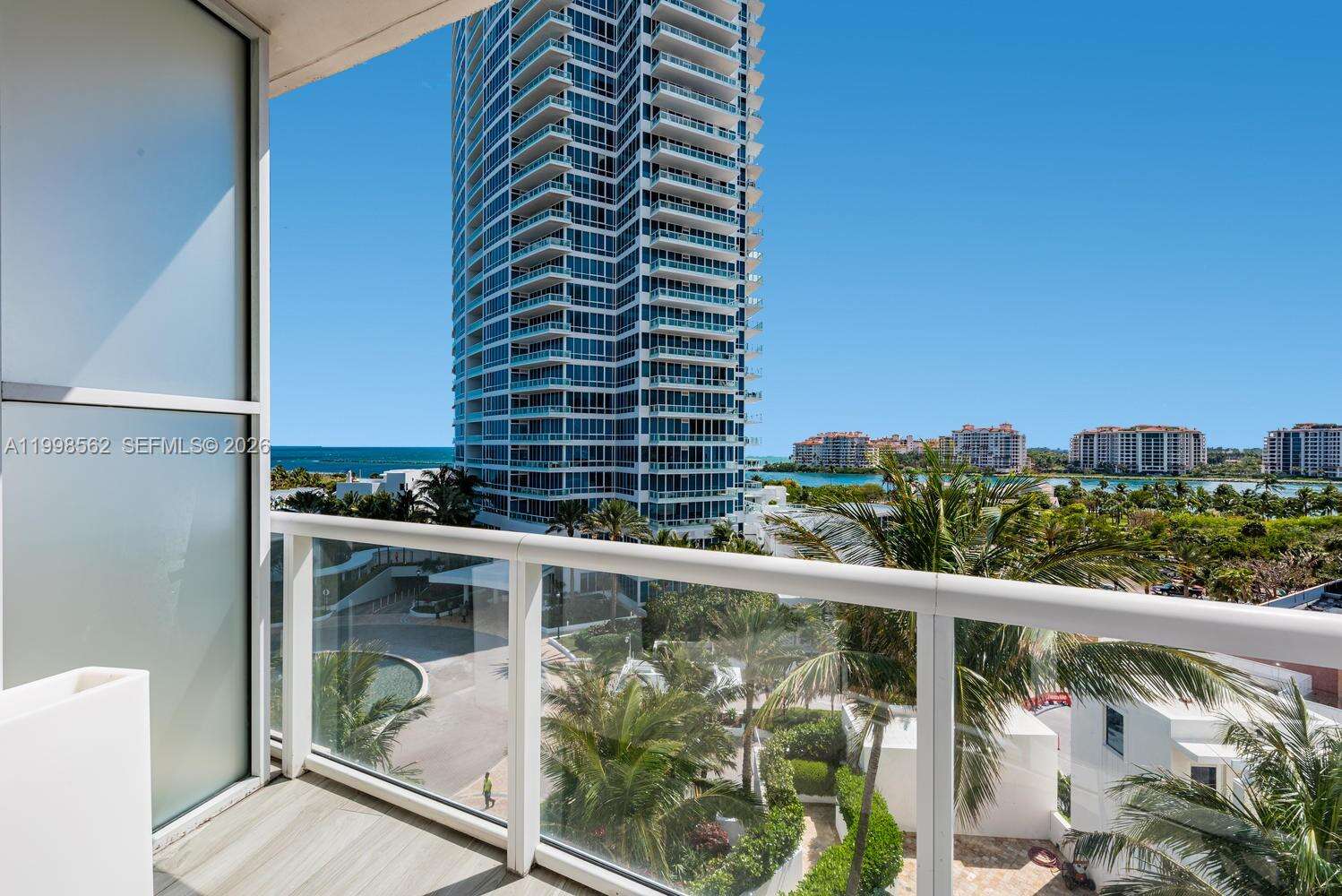 Continuum Unit #905 | Picture 33