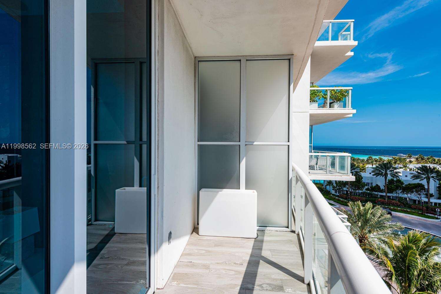 Continuum Unit #905 | Picture 34