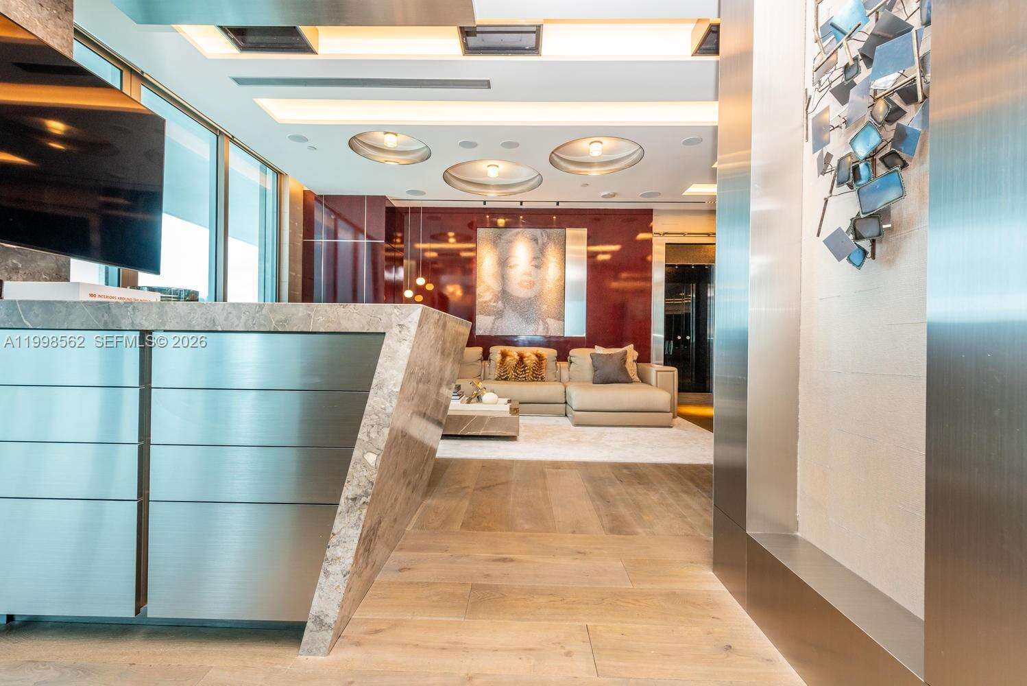 Continuum Unit #905 | Picture 37