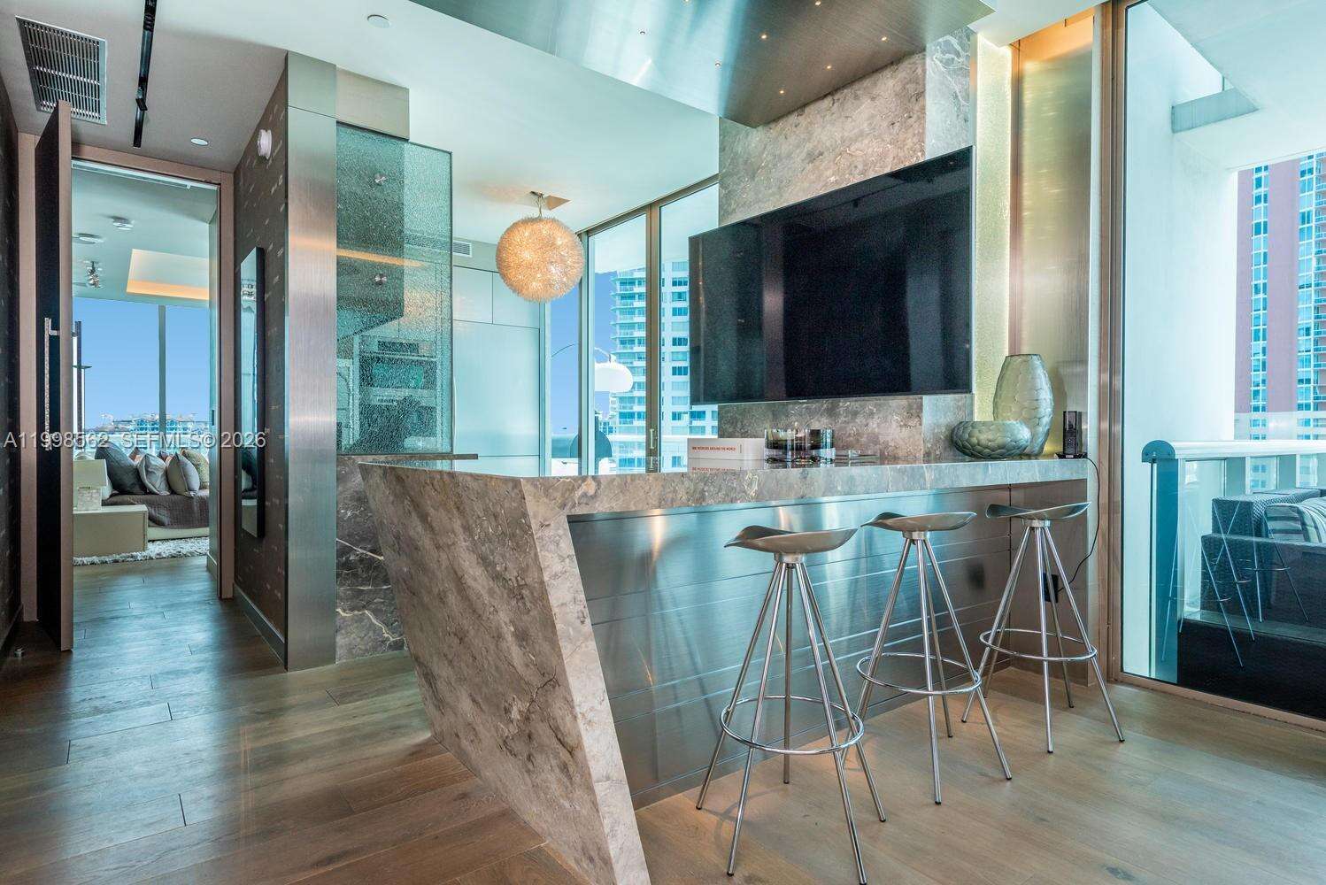 Continuum Unit #905 | Picture 5