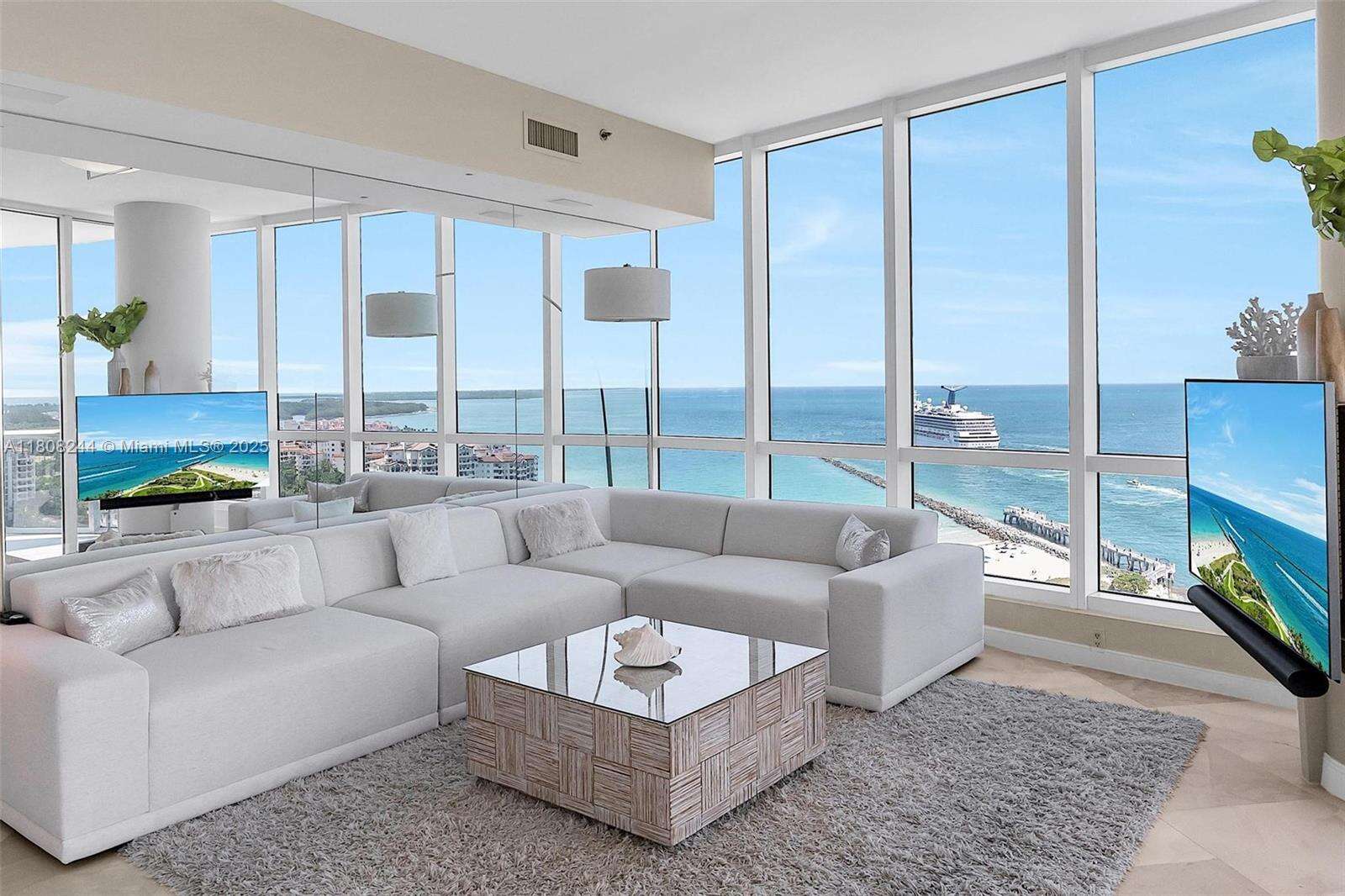 Continuum For Rent | Unit #2104
