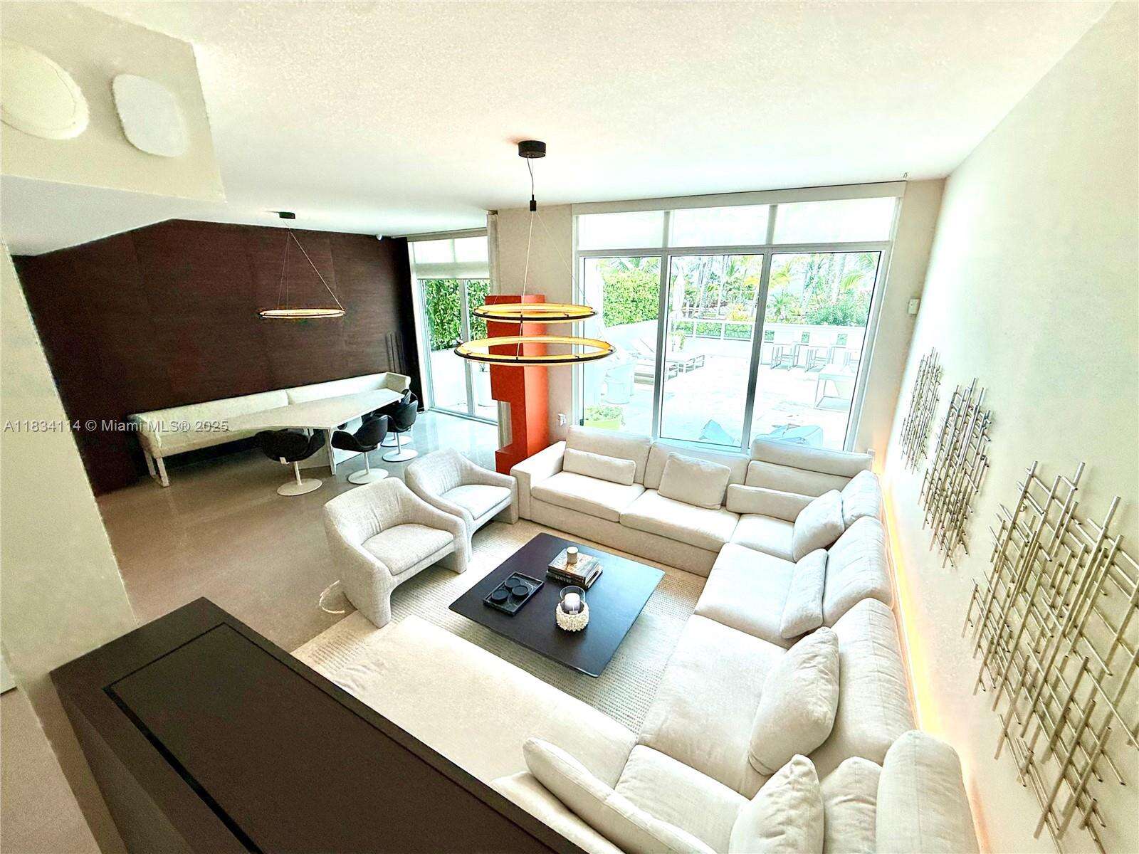 Continuum For Rent | Unit #TWN4