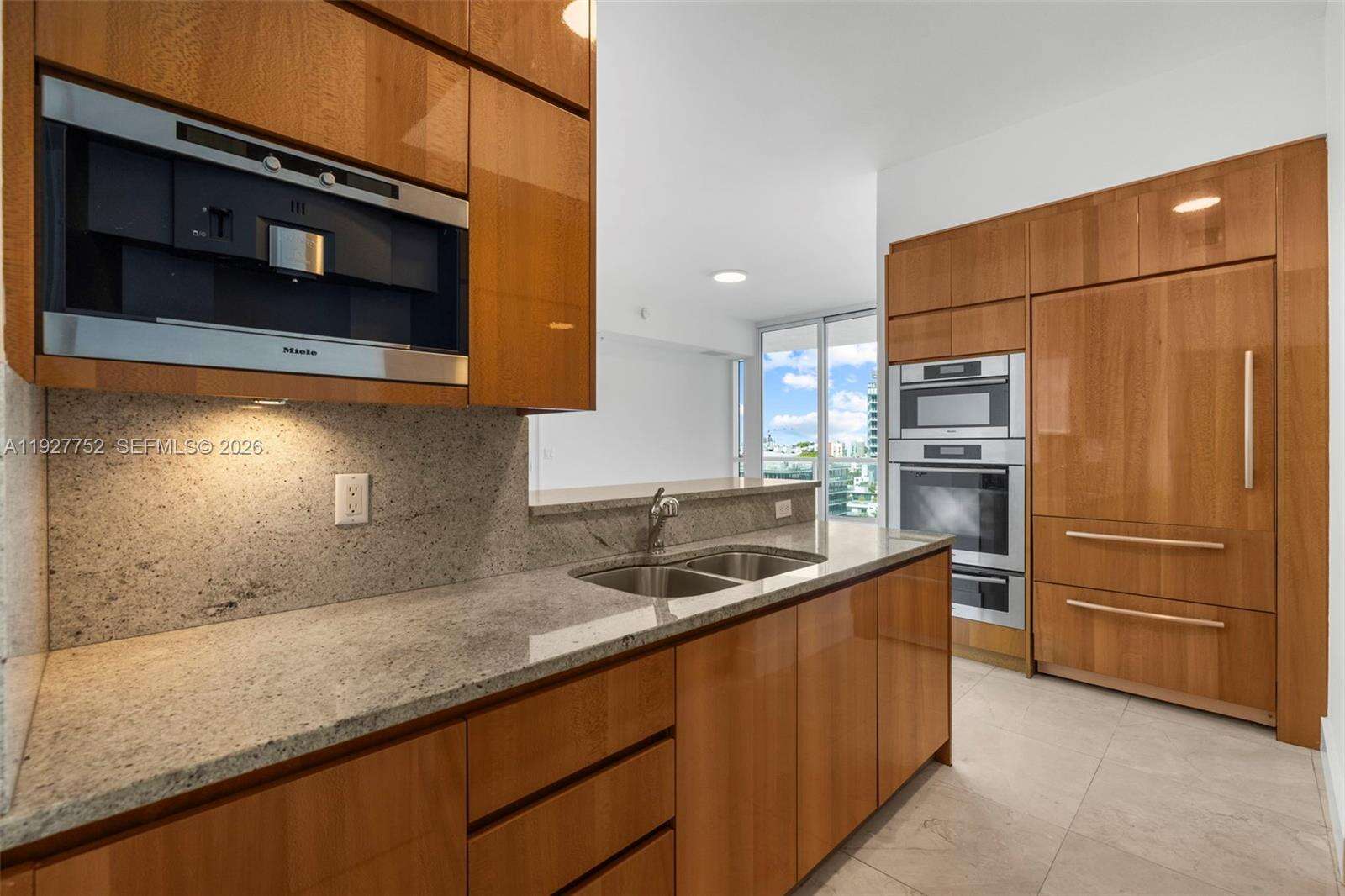 Continuum Unit #1107 | Picture 17