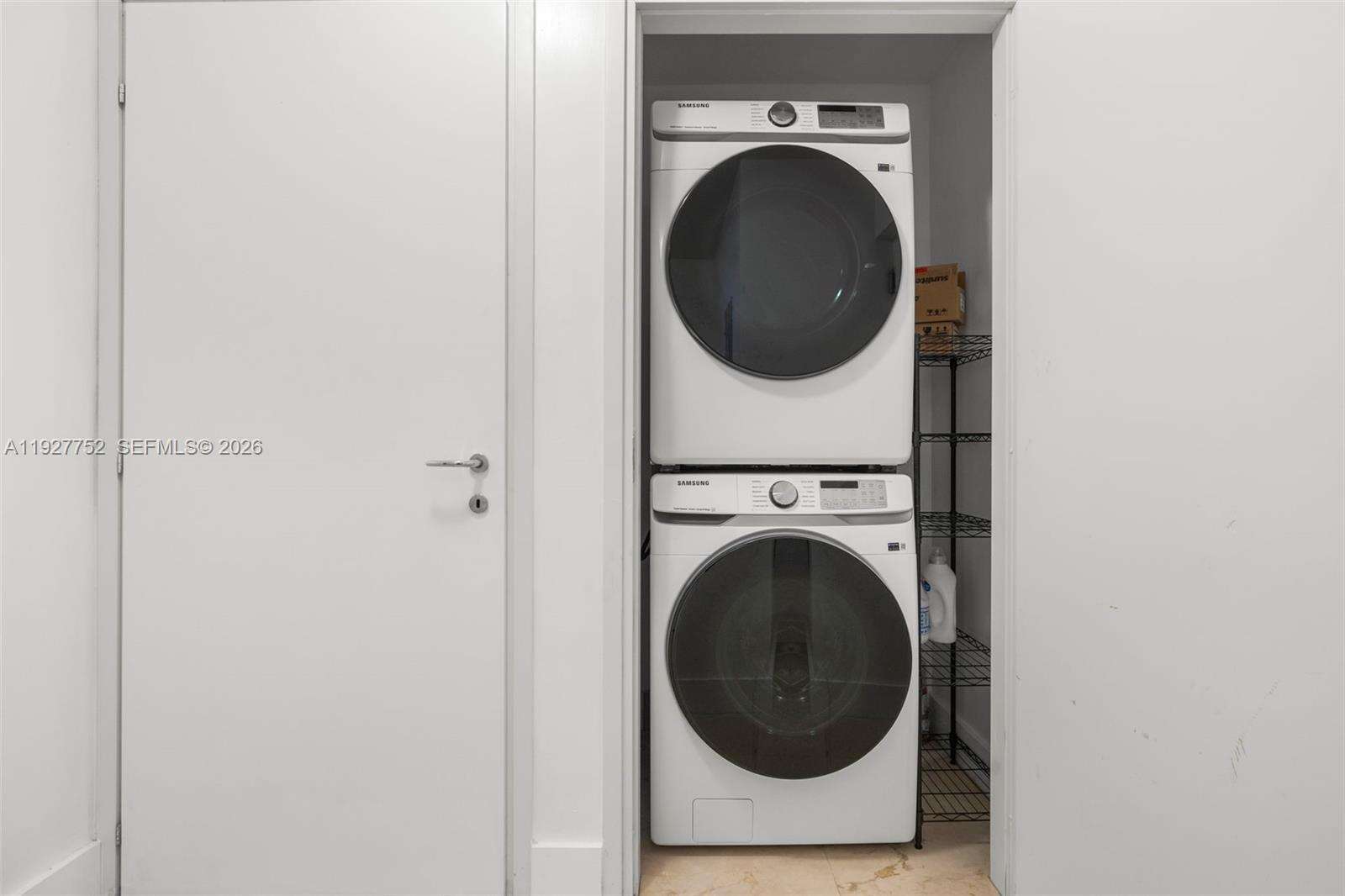 Continuum Unit #1107 | Picture 19