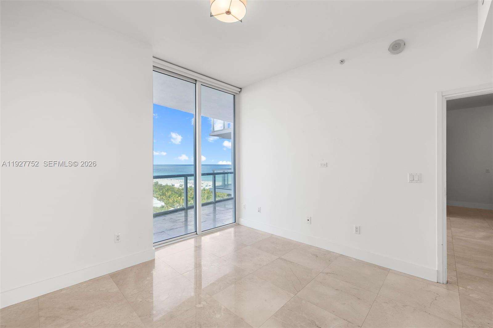 Continuum Unit #1107 | Picture 31