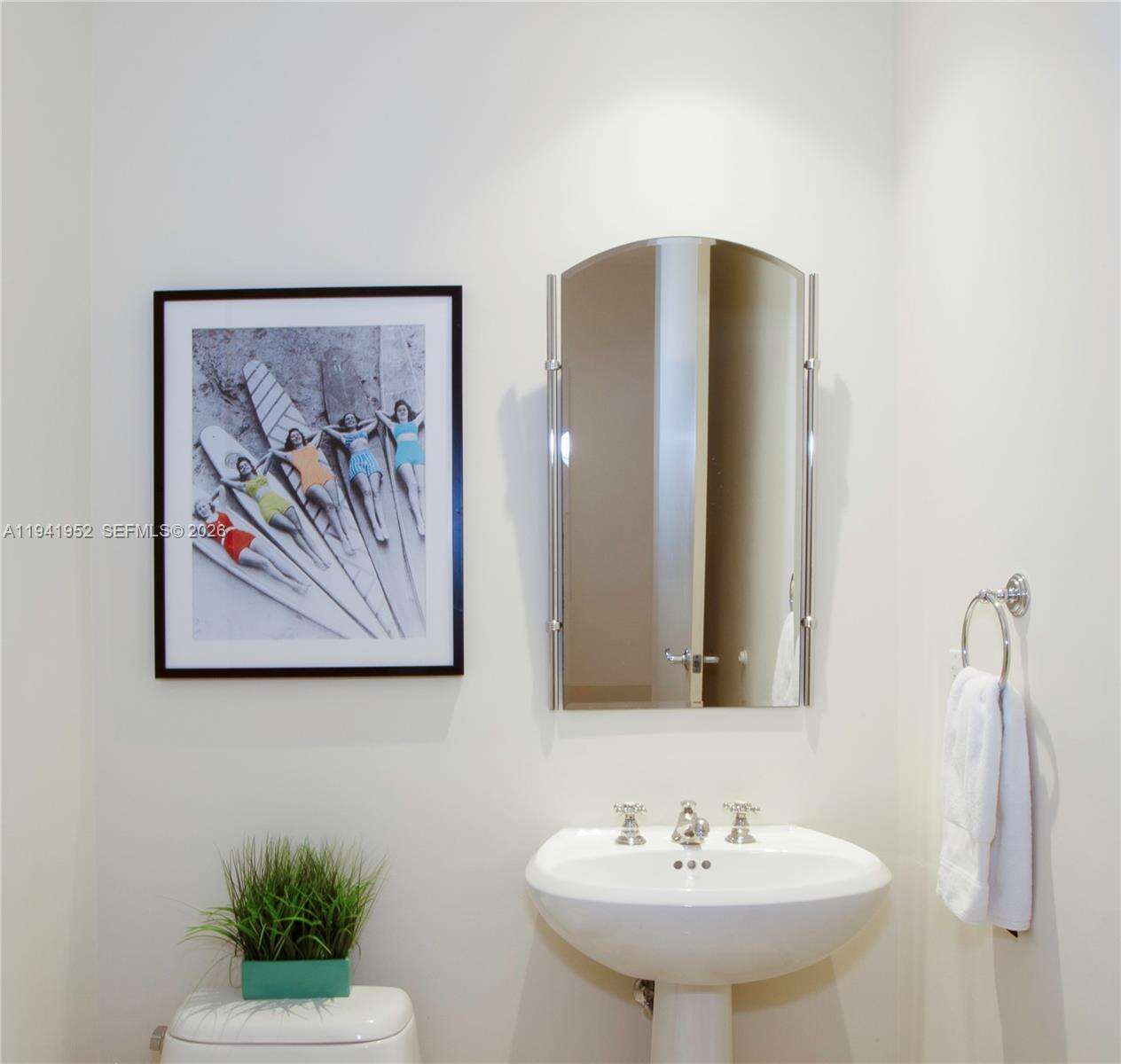 Continuum Unit #2507 | Picture 12