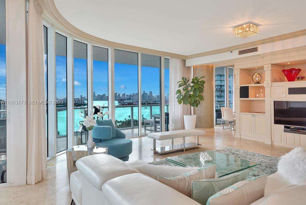 Continuum Unit #1504 | Picture 5