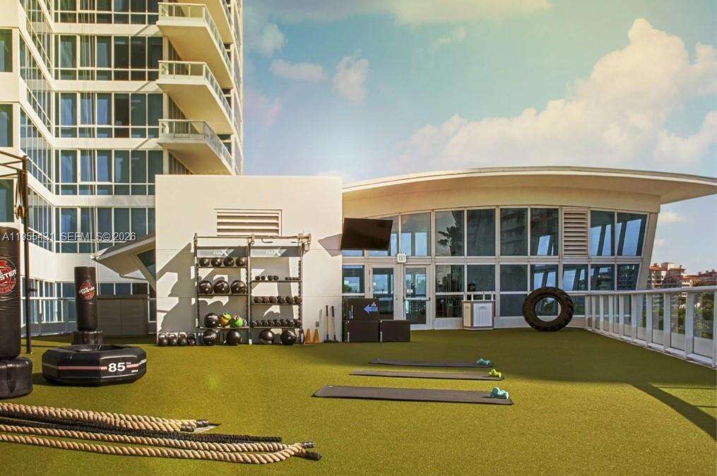 Continuum Unit #609 | Picture 34