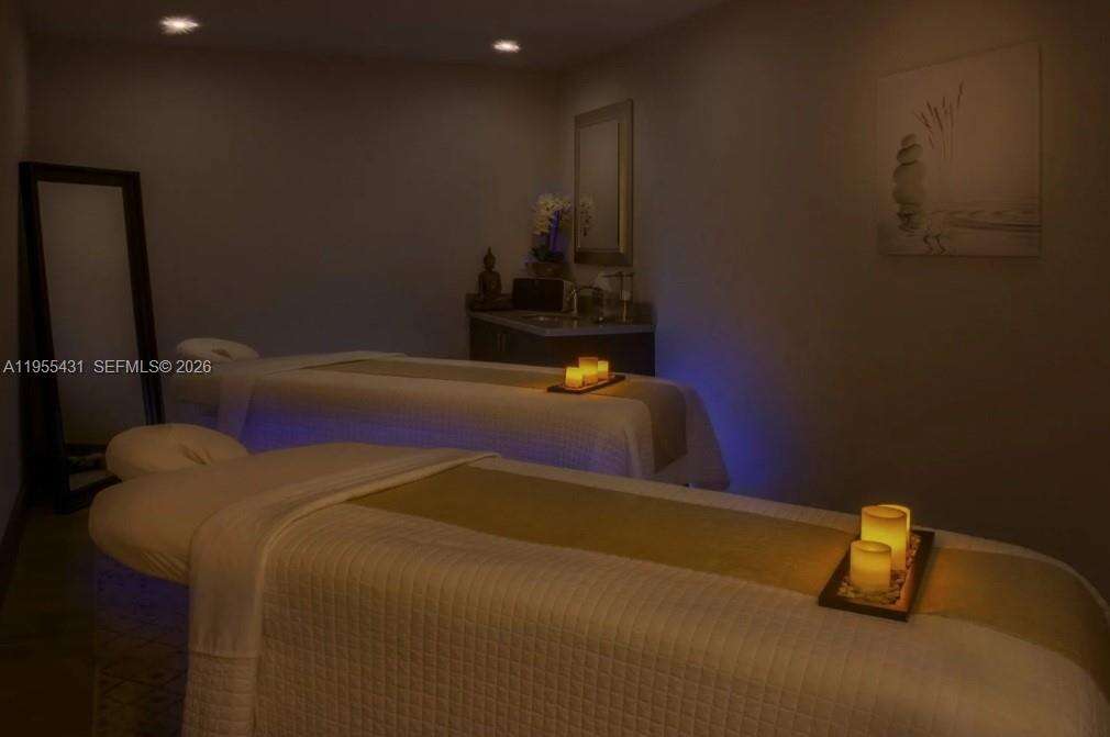 Continuum Unit #609 | Picture 40