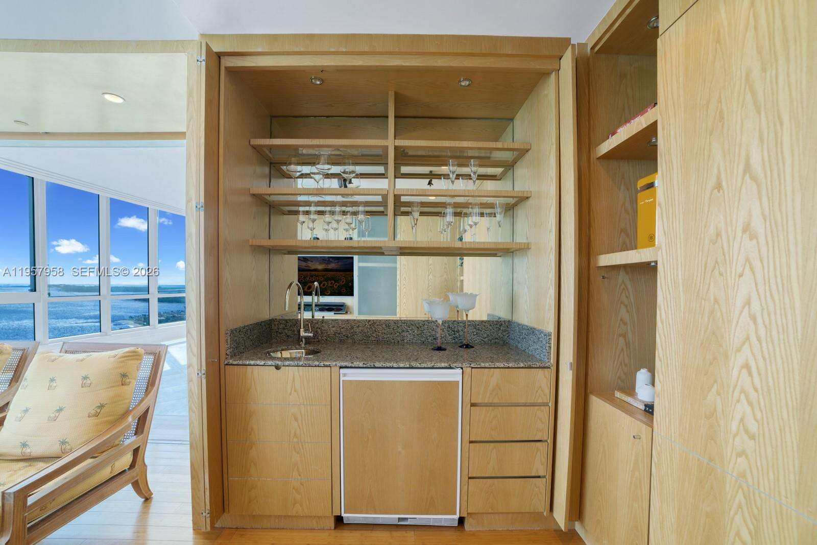 Continuum Unit #3403 | Picture 11