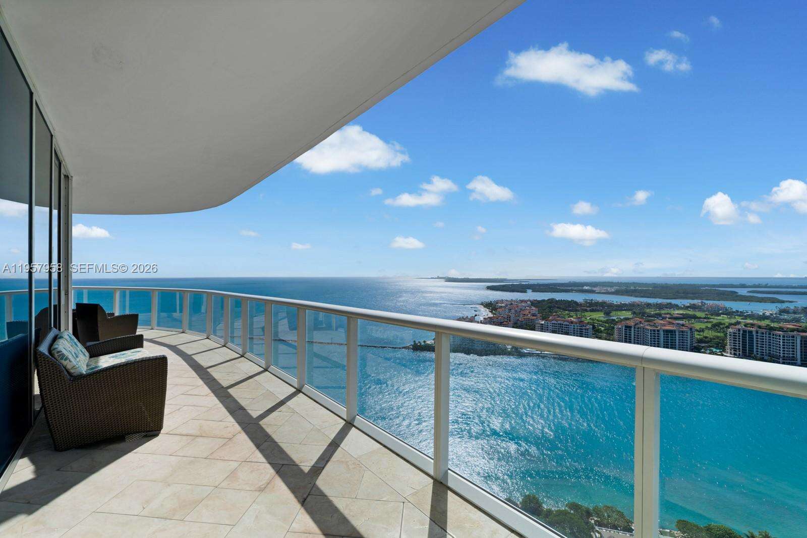 Continuum Unit #3403 | Picture 4