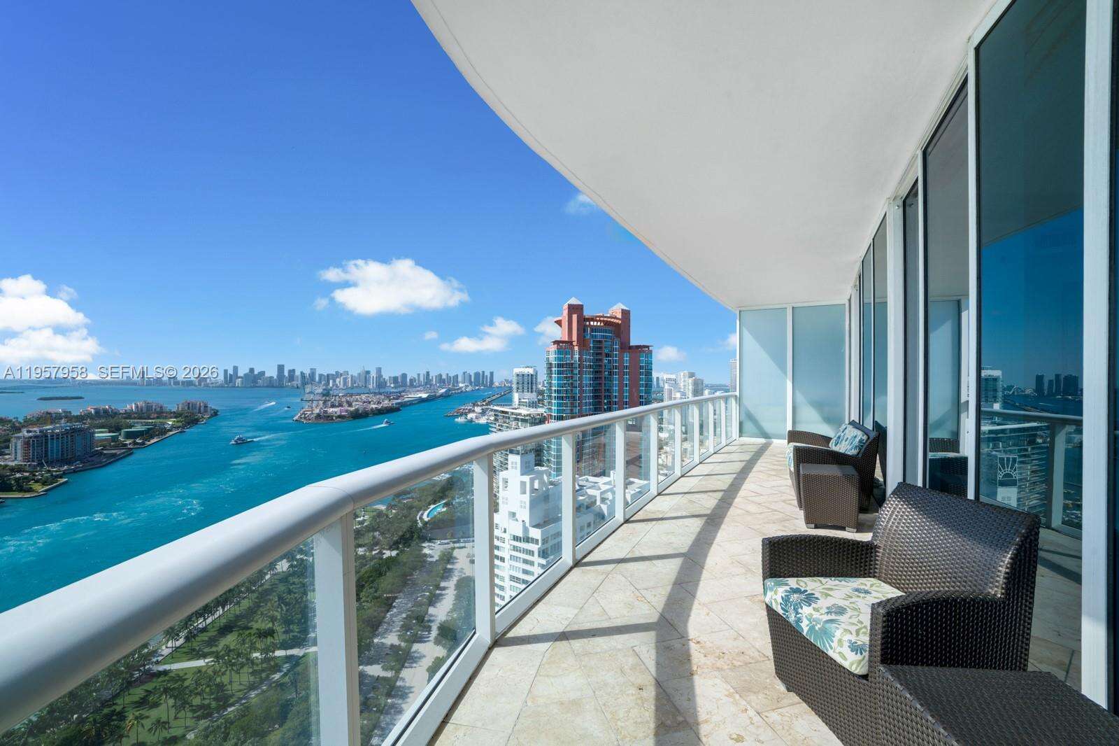 Continuum Unit #3403 | Picture 8