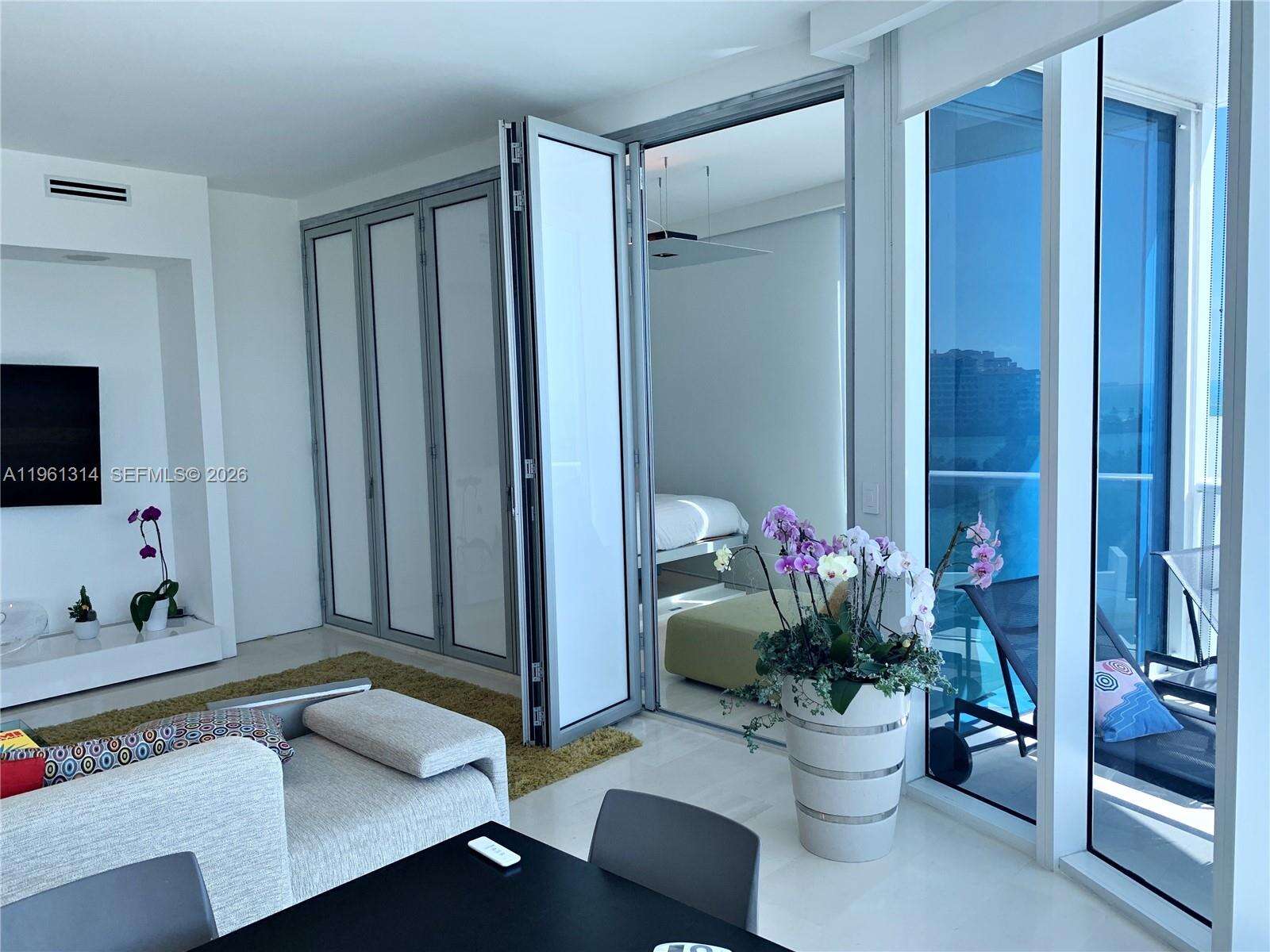 Continuum Unit #604 | Picture 12