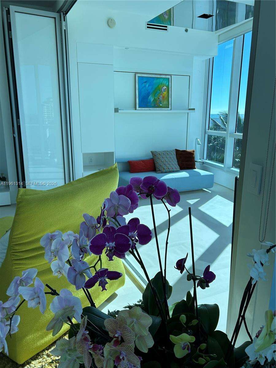 Continuum Unit #604 | Picture 22