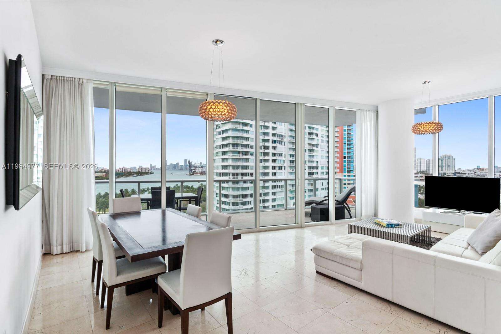 Continuum Unit #1001 | Picture 3