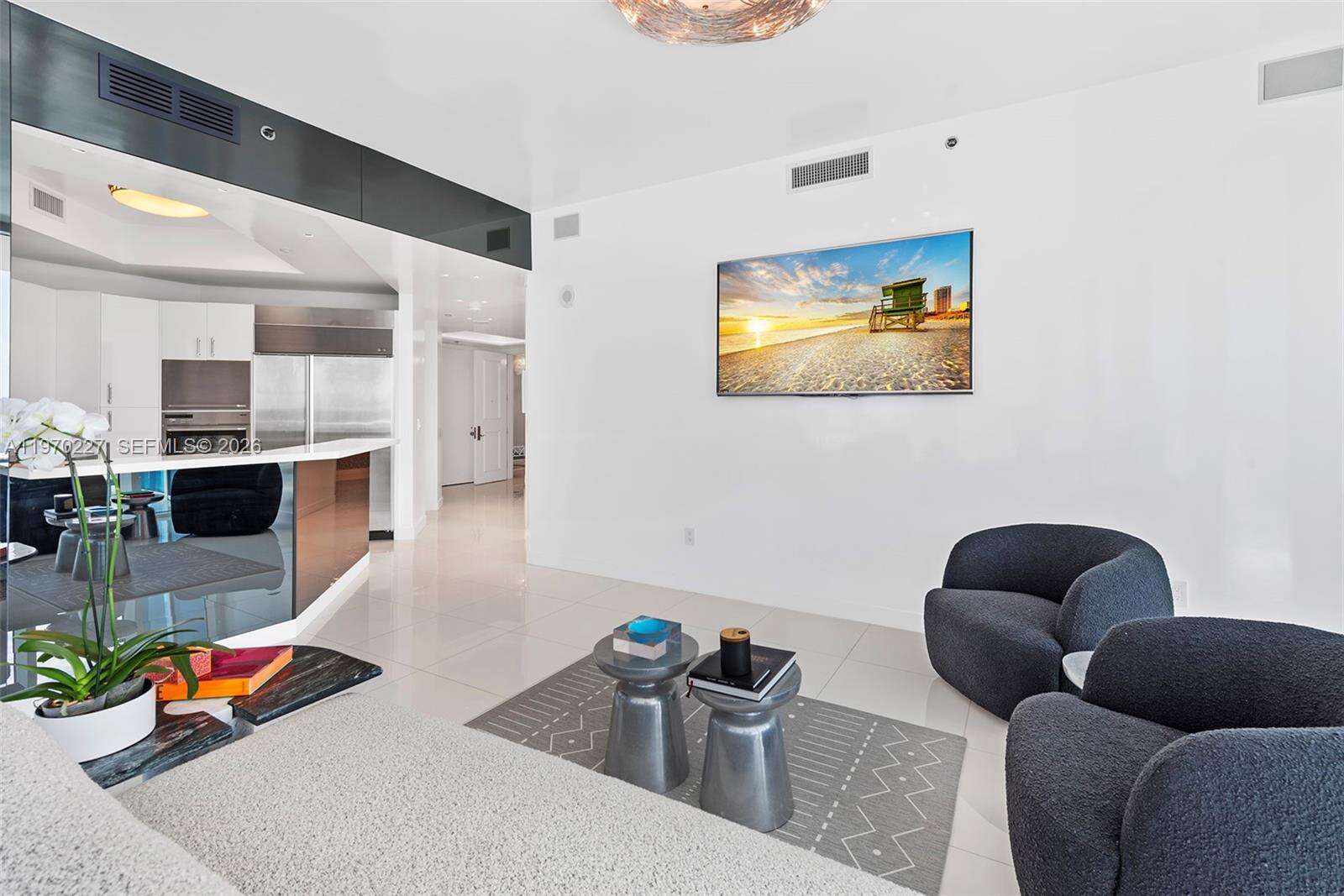 Continuum Unit #2101 | Picture 11