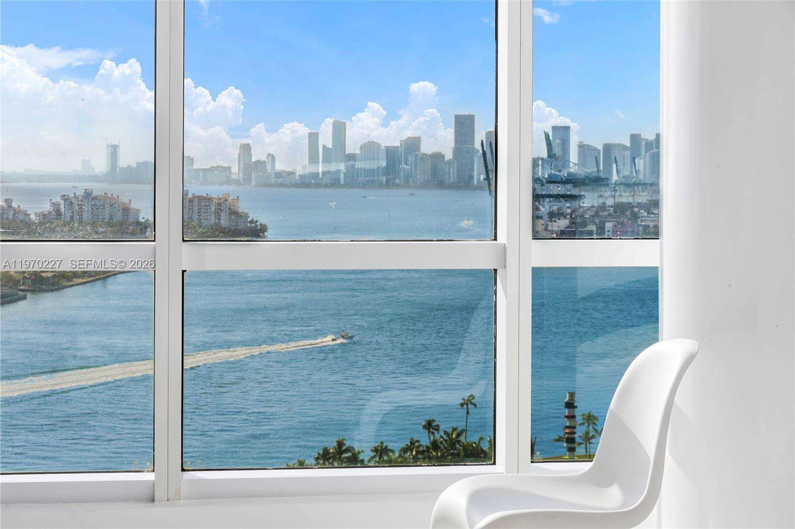 Continuum Unit #2101 | Picture 25