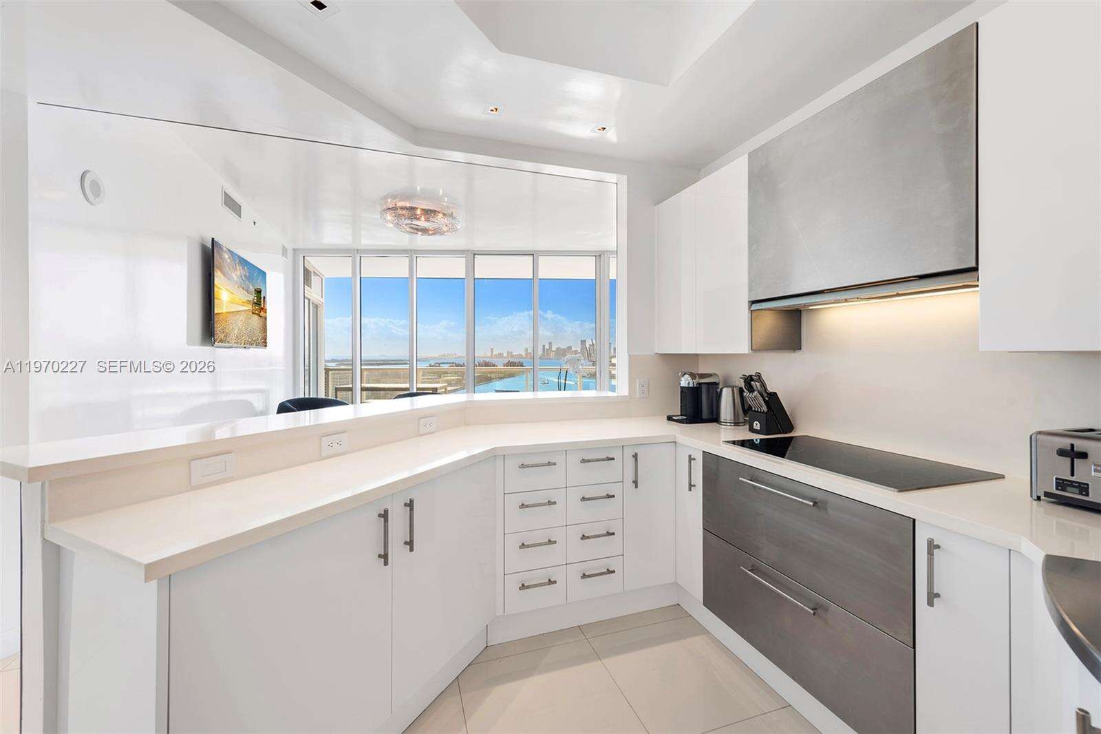 Continuum Unit #2101 | Picture 31