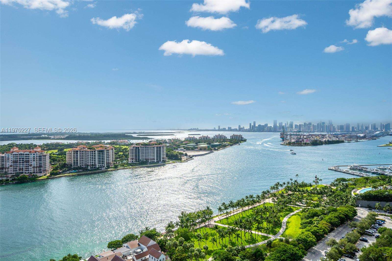 Continuum Unit #2101 | Picture 8