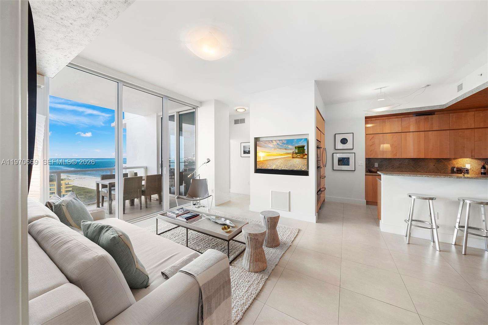 Continuum Unit #1807 | Picture 2