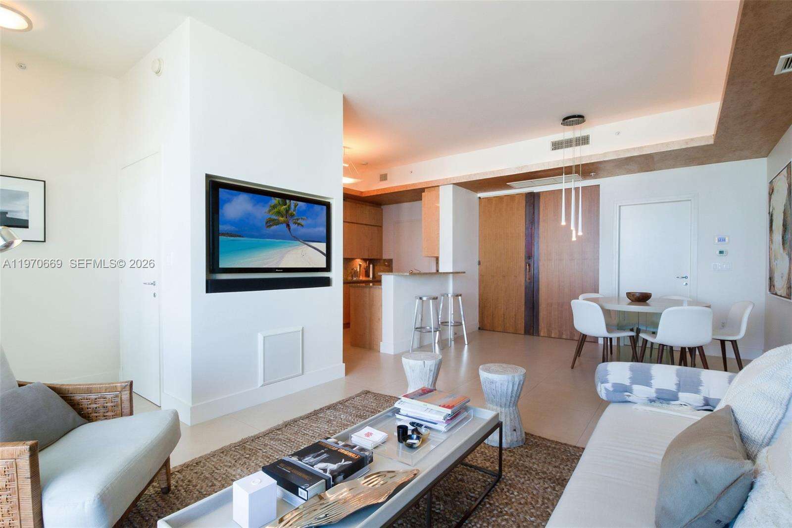 Continuum Unit #1807 | Picture 13