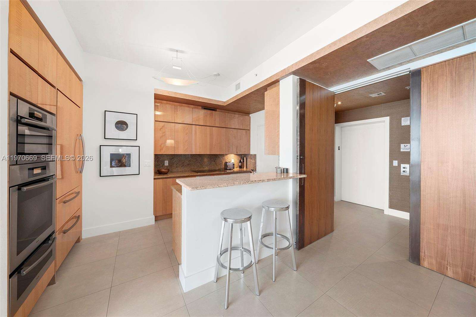 Continuum Unit #1807 | Picture 20