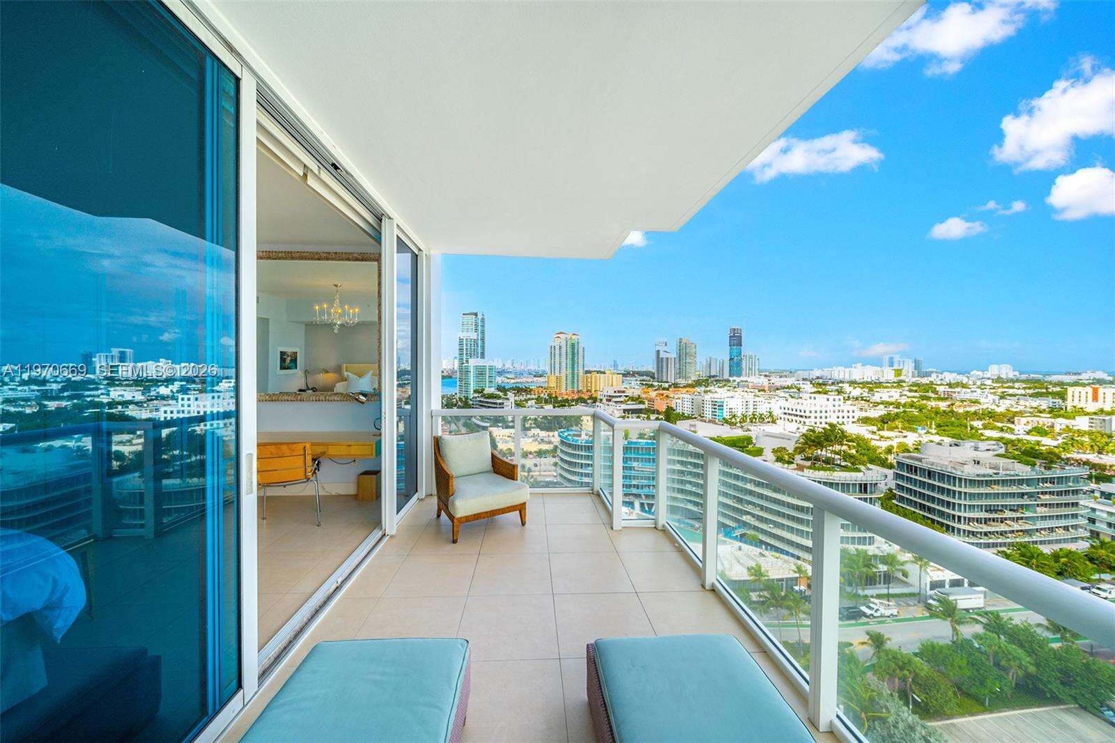 Continuum Unit #1807 | Picture 28