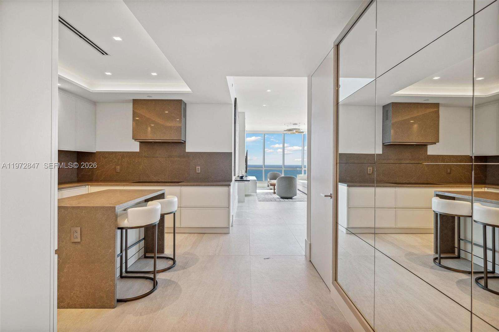 Continuum Unit #3905 | Picture 6