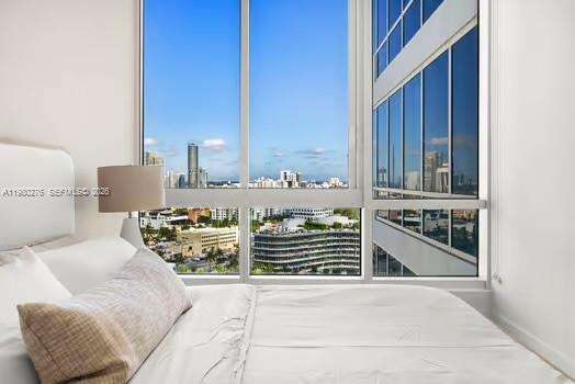 Continuum Unit #1701 | Picture 12