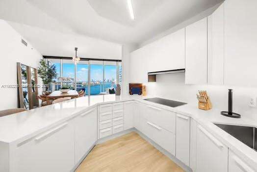 Continuum Unit #1701 | Picture 18