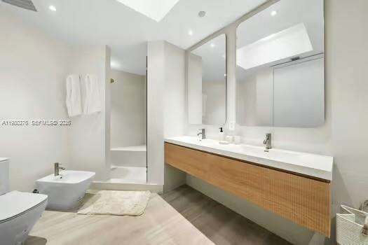 Continuum Unit #1701 | Picture 19