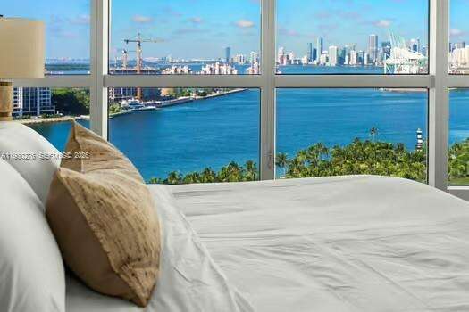 Continuum Unit #1701 | Picture 31