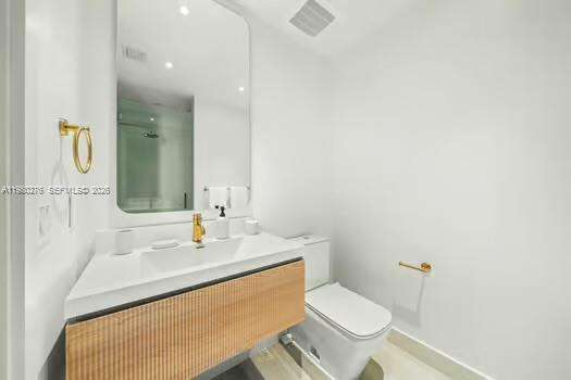 Continuum Unit #1701 | Picture 10