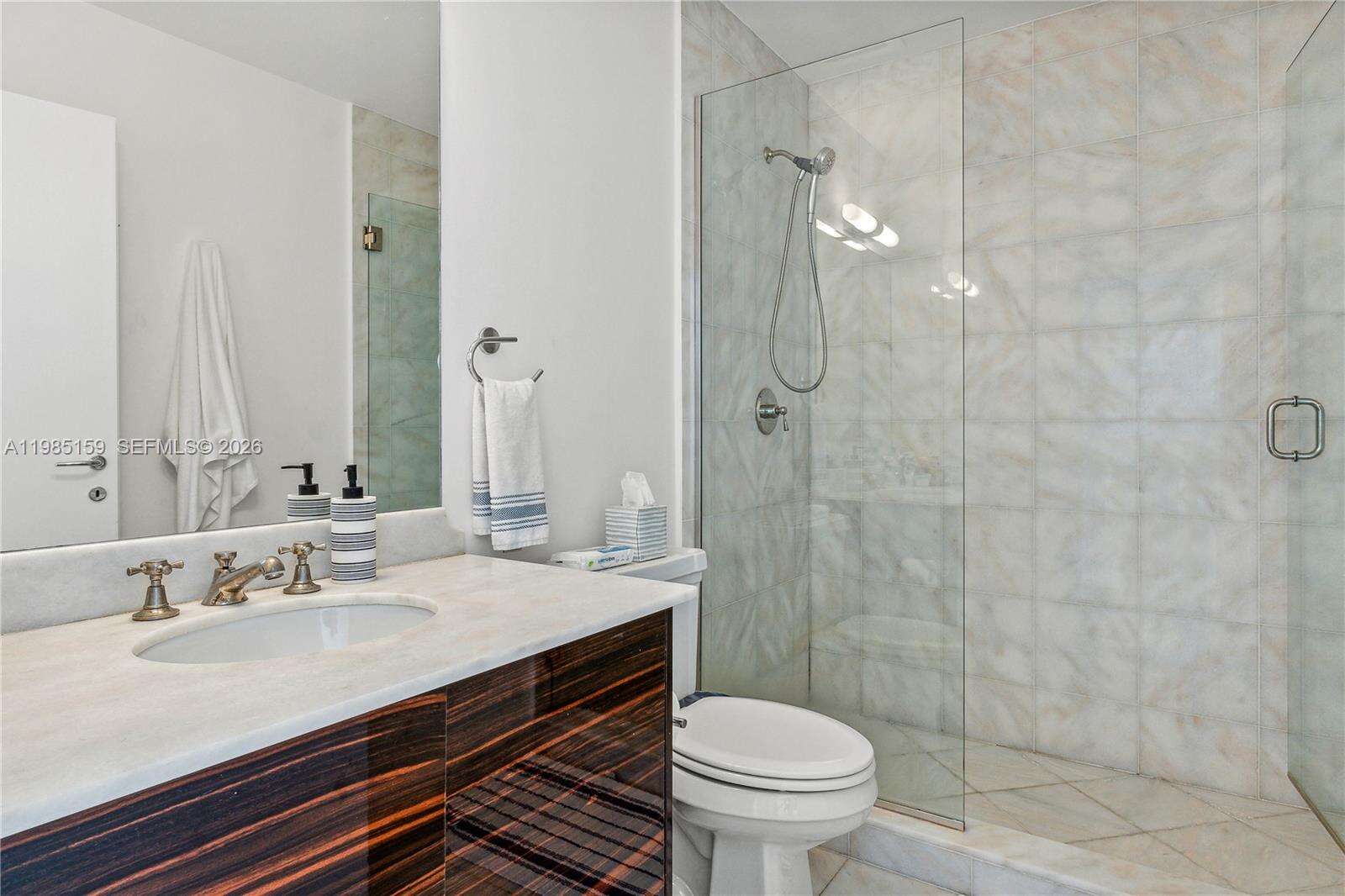 Continuum Unit #805 | Picture 12