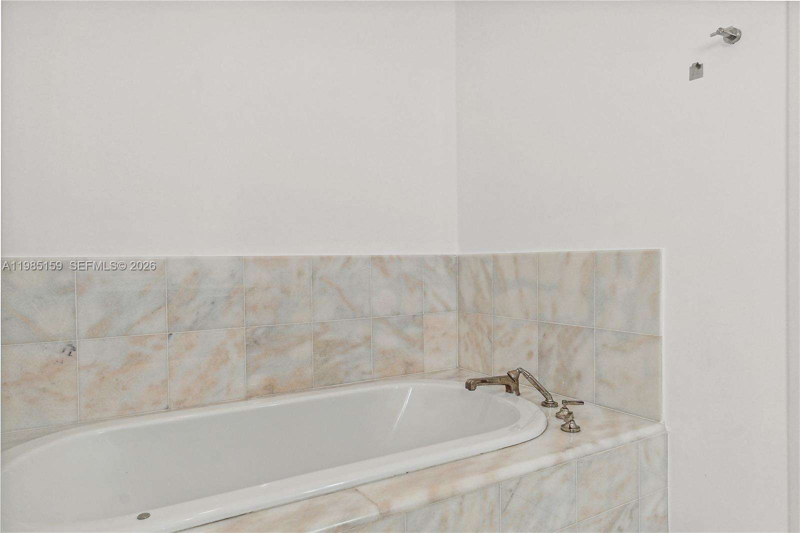 Continuum Unit #805 | Picture 9