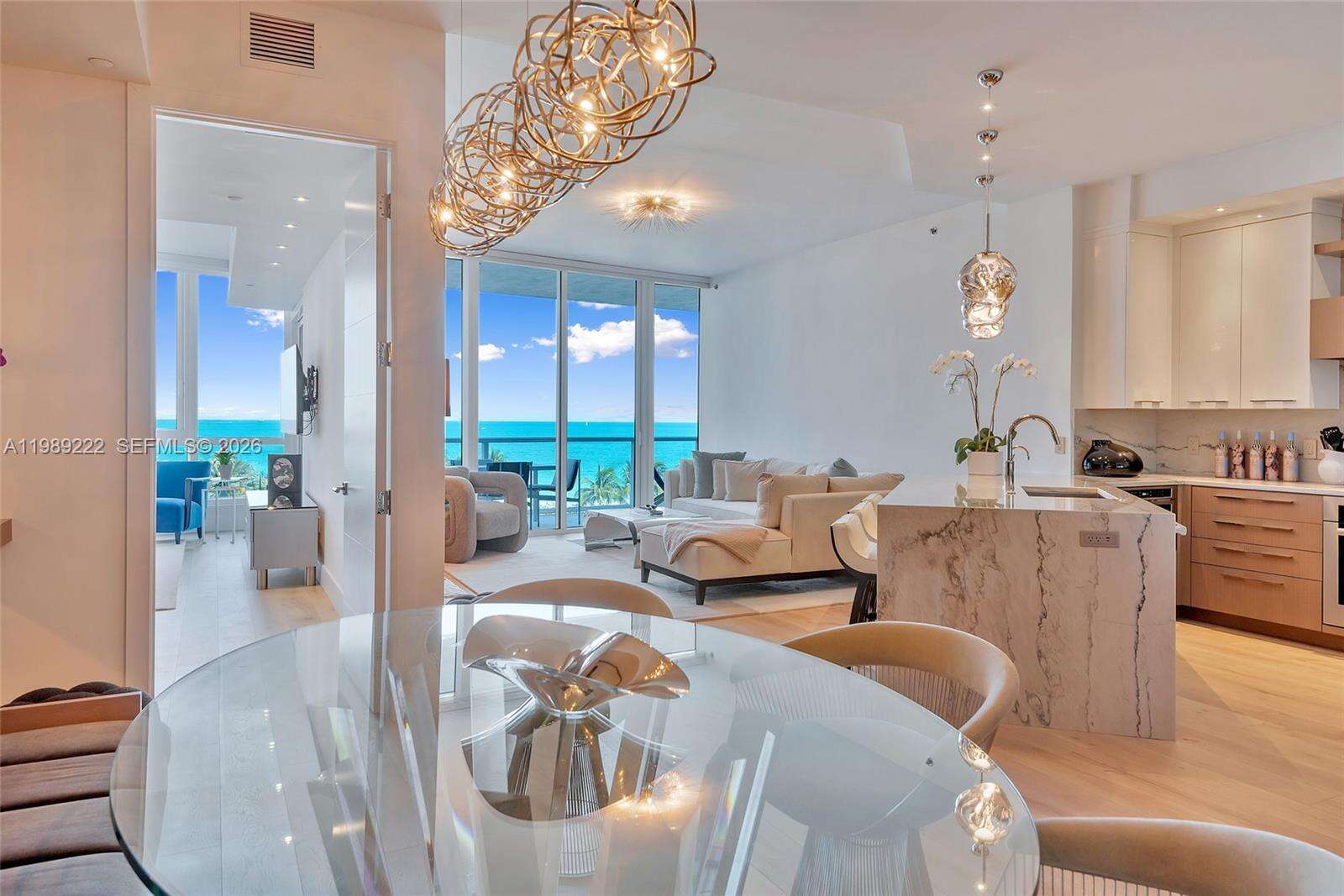 Continuum Unit #708 | Picture 2