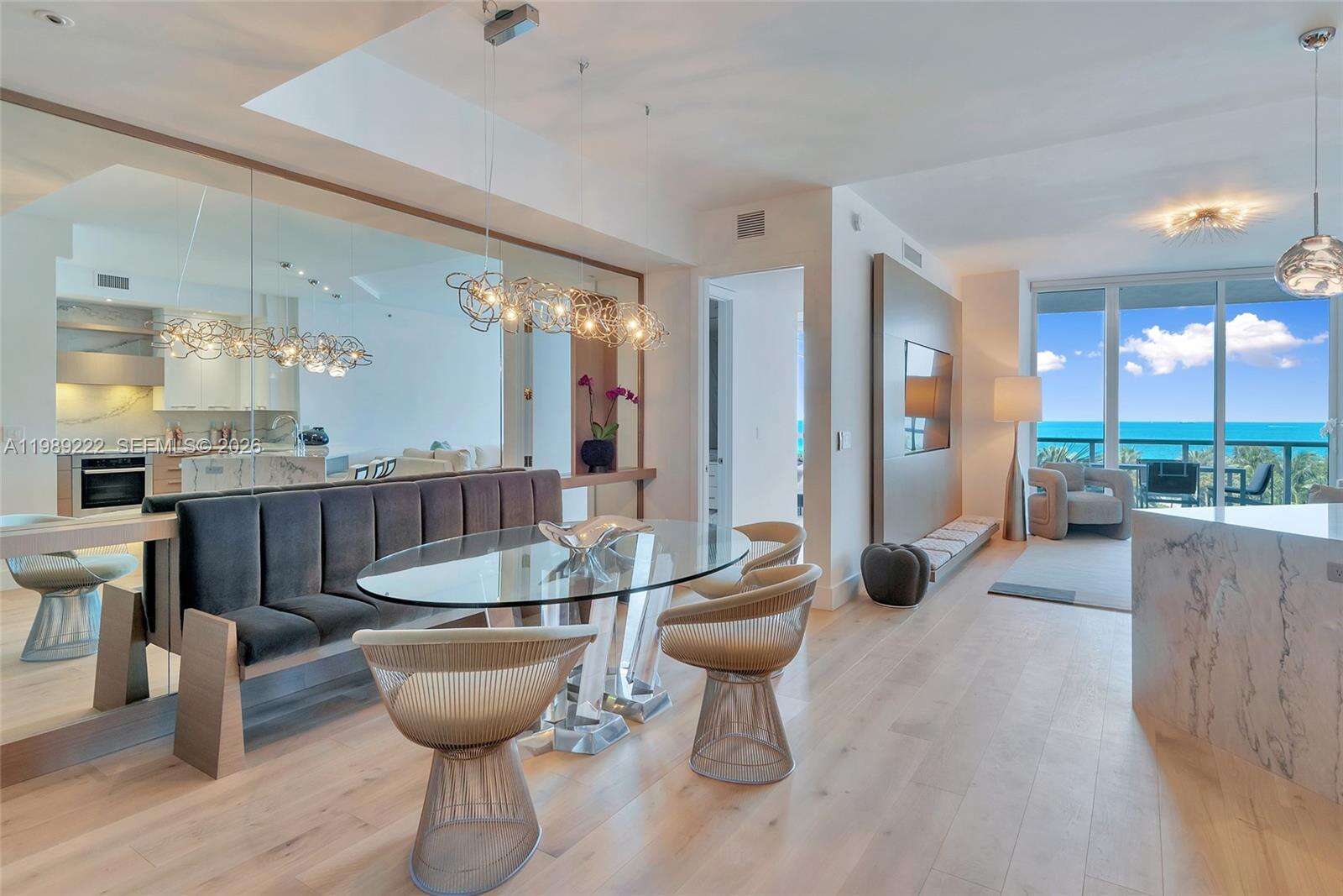 Continuum Unit #708 | Picture 3