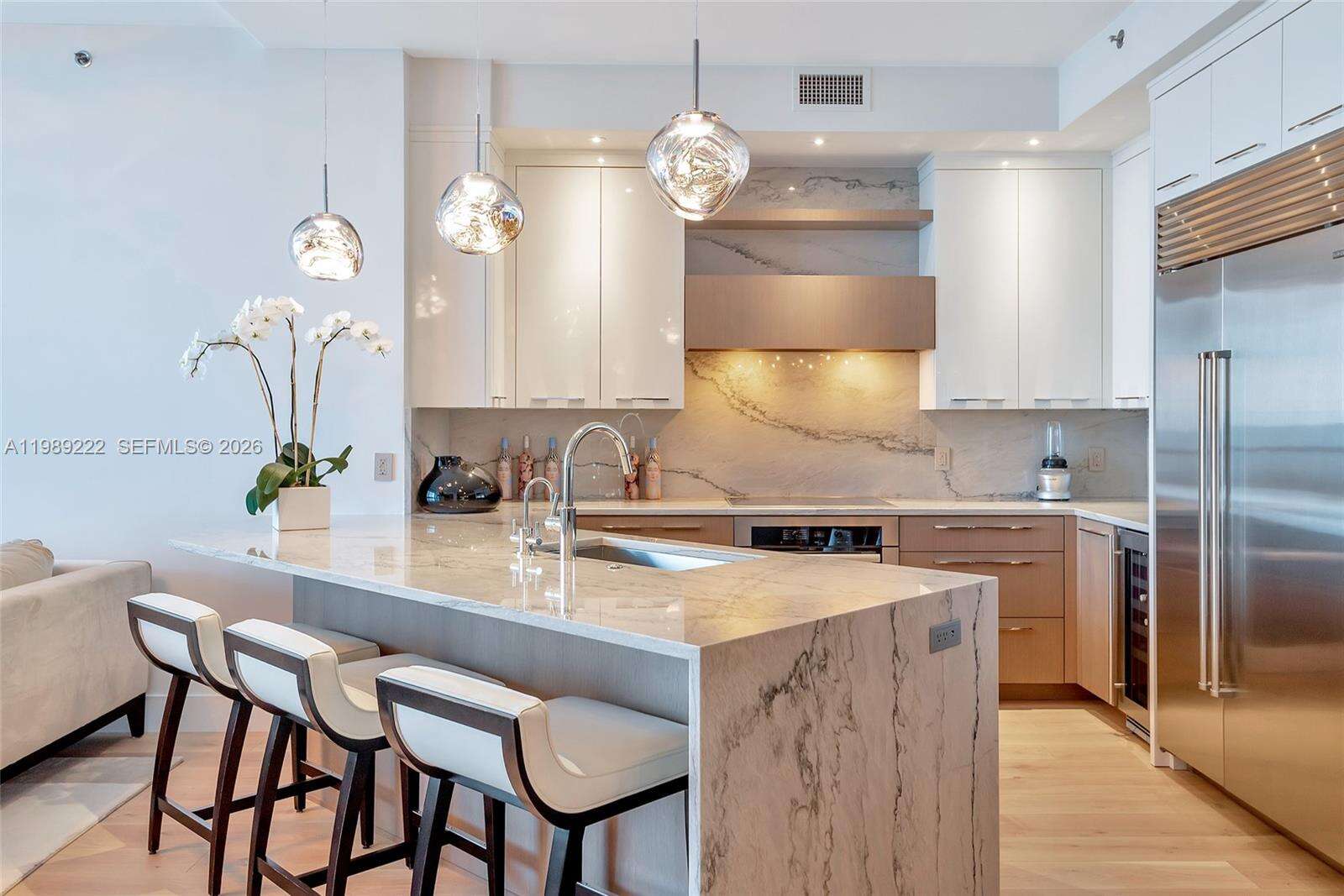 Continuum Unit #708 | Picture 4