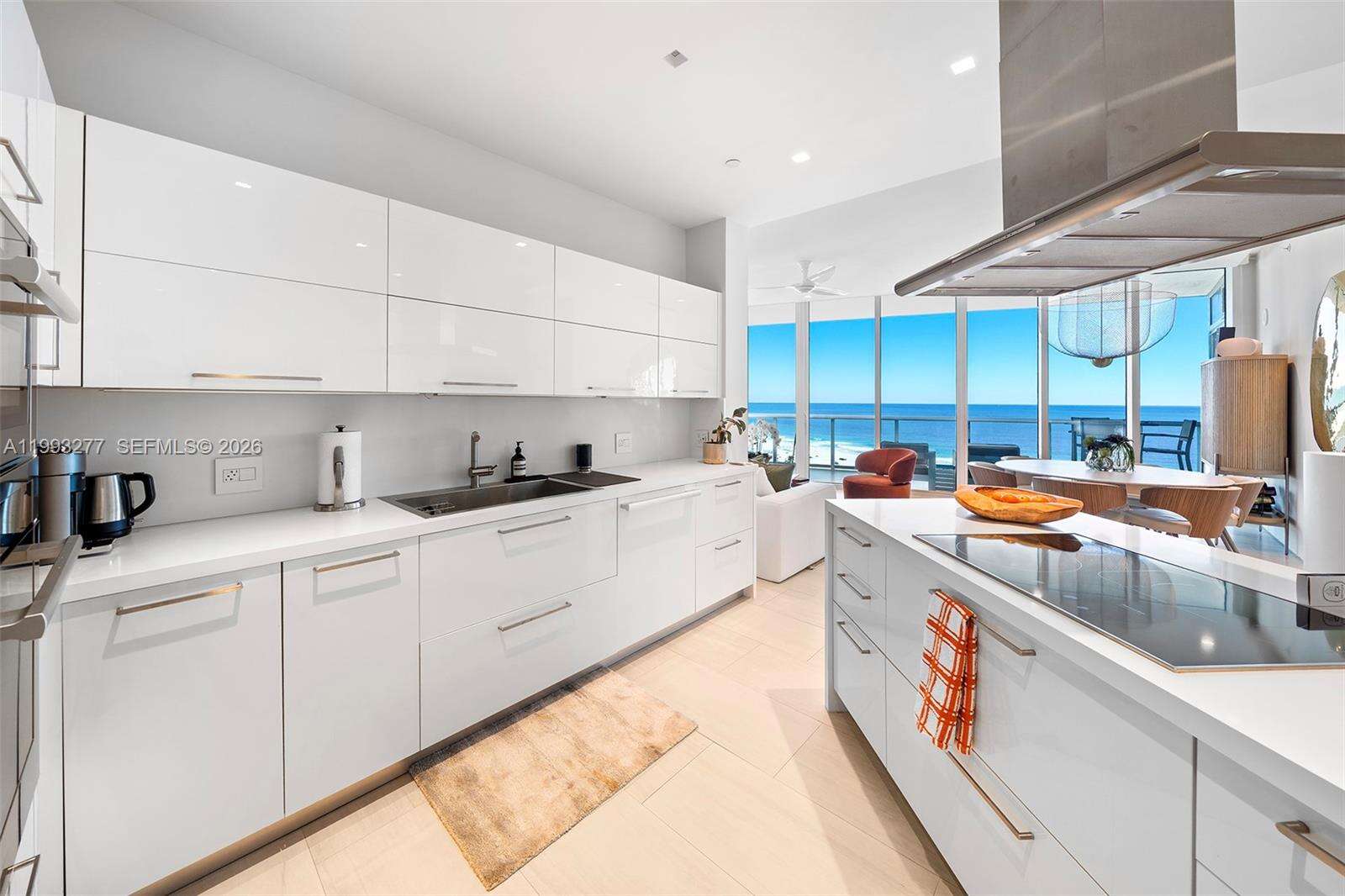 Continuum Unit #1409 | Picture 4