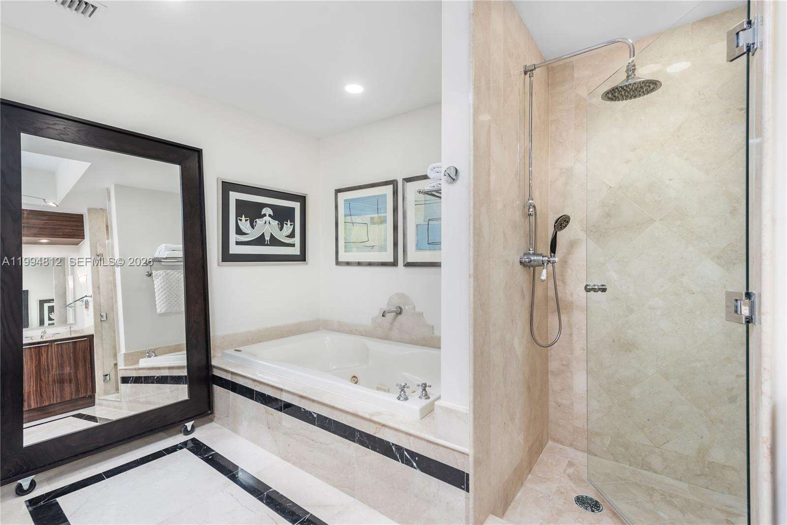 Continuum Unit #610 | Picture 22