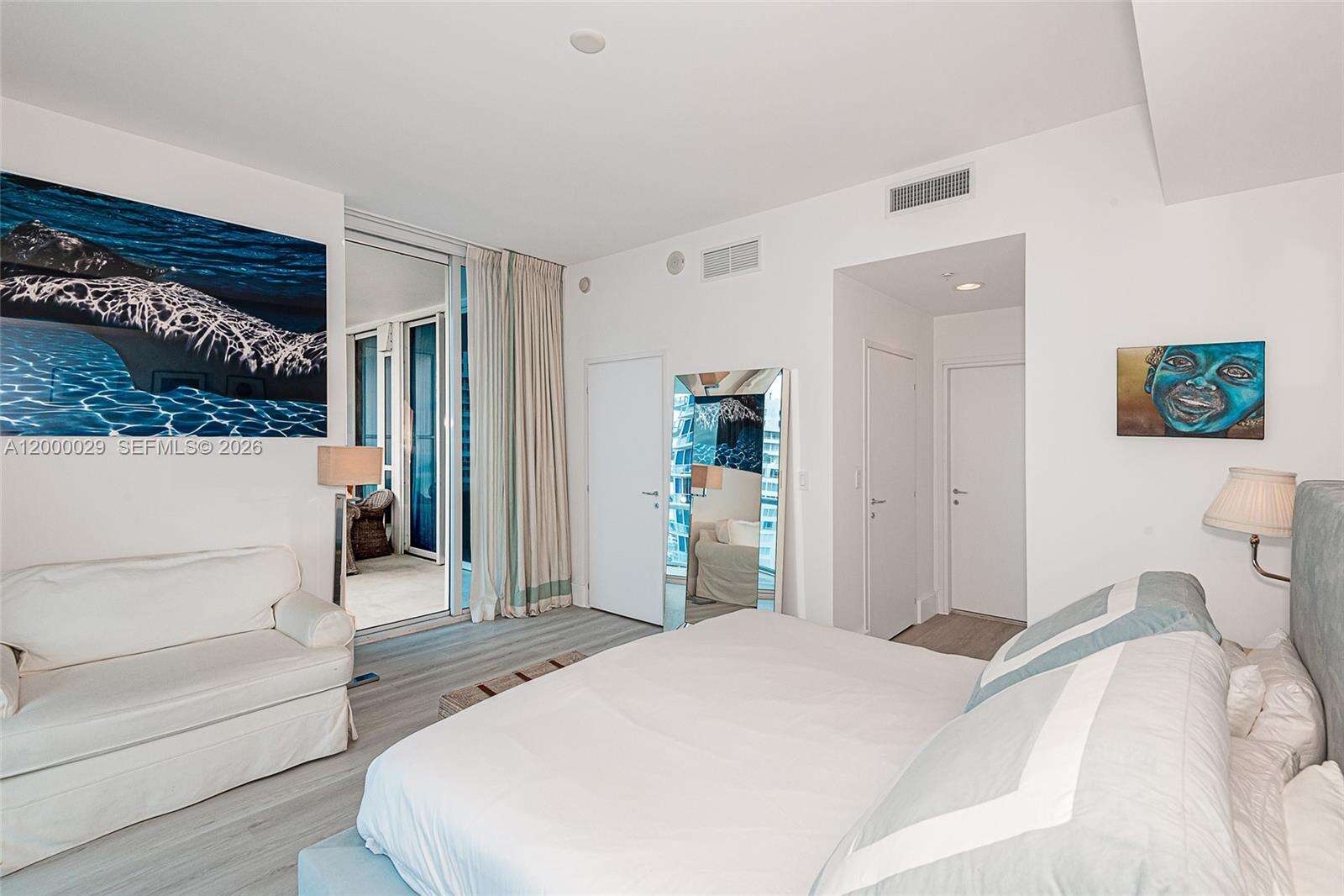 Continuum Unit #1804 | Picture 15