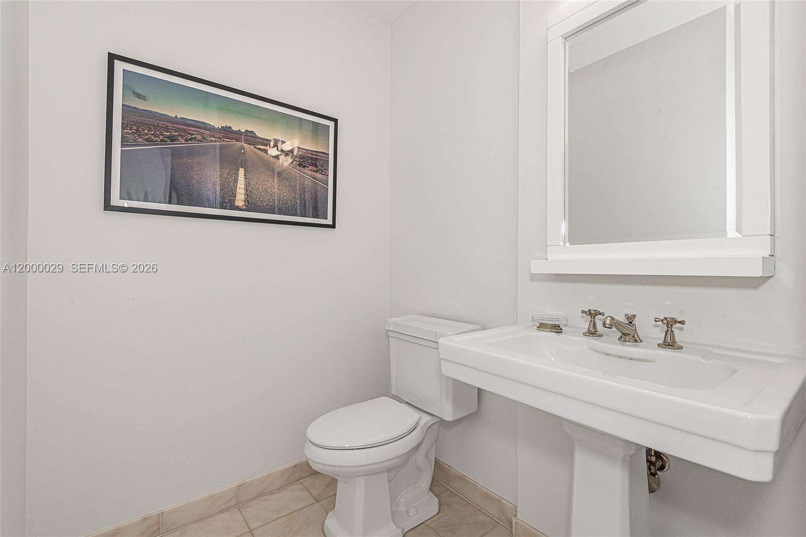 Continuum Unit #1804 | Picture 23